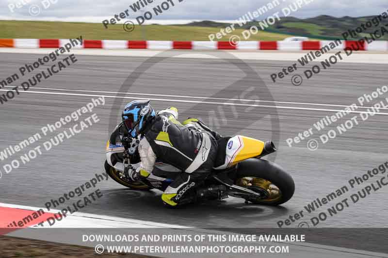 cadwell no limits trackday;cadwell park;cadwell park photographs;cadwell trackday photographs;enduro digital images;event digital images;eventdigitalimages;navarra;no limits trackdays;peter wileman photography;racing digital images;trackday digital images;trackday photos